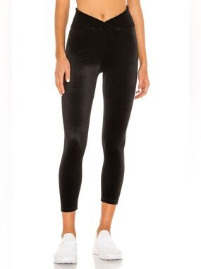 Year of Ours Black High-Rise V-Waist Veronica Leggings